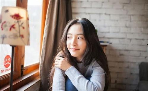 南京大二校花吃瓜视频,南京大二校花吃瓜视频引发热议