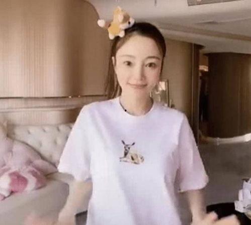 李小璐视频吃瓜,吃瓜群众热议背后的真相