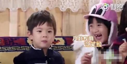 吃瓜博主唠嗑八卦视频,吃瓜博主带你领略明星幕后故事