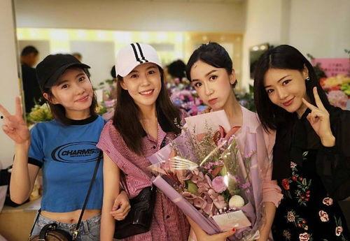 吃胡一菲的瓜视频,揭秘明星背后的真实生活